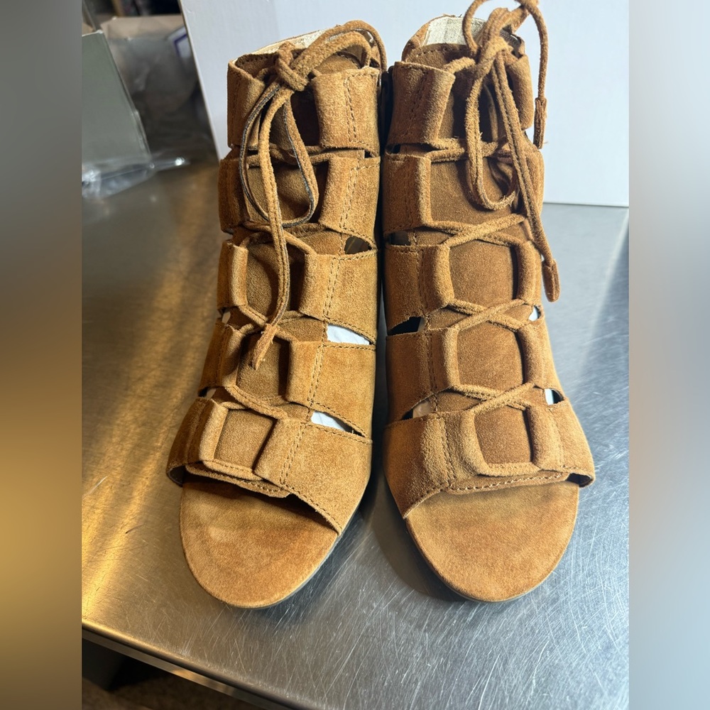 Vionic Bristol sandal size 8 new